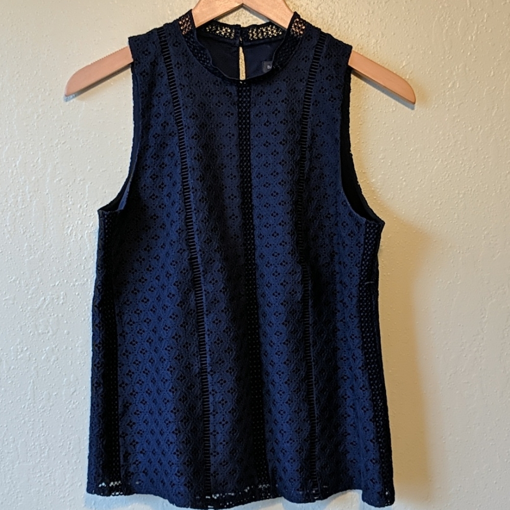 Banana Republic Sleeveless Blouse Size S